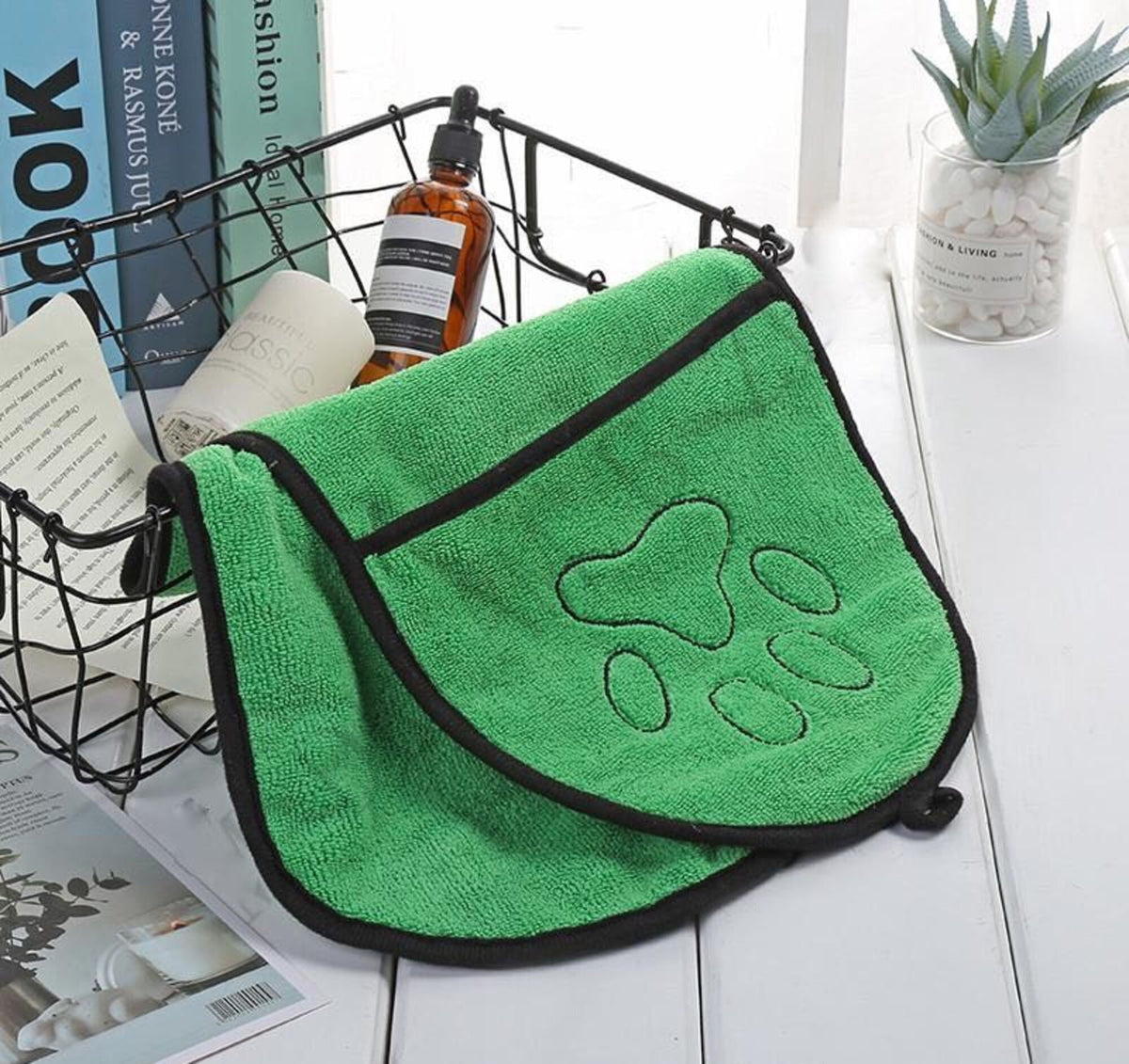 Absorbent Dog Bath Towel with Drop Pockets
